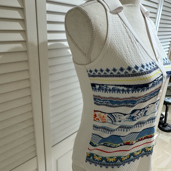 Lucky in Love Stylish White and Blue Women's Top Size XS - Picture 2 of 7